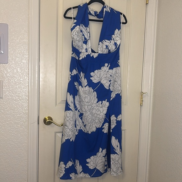 NWT Lulus Impressive Icon Blue Floral Halter Midi Dress - Picture 6 of 12